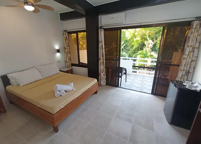 Jalyn'S Resort Sabang