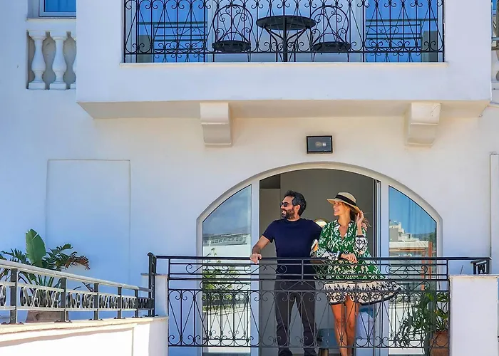 Hotel Port 7- Boutique Collection