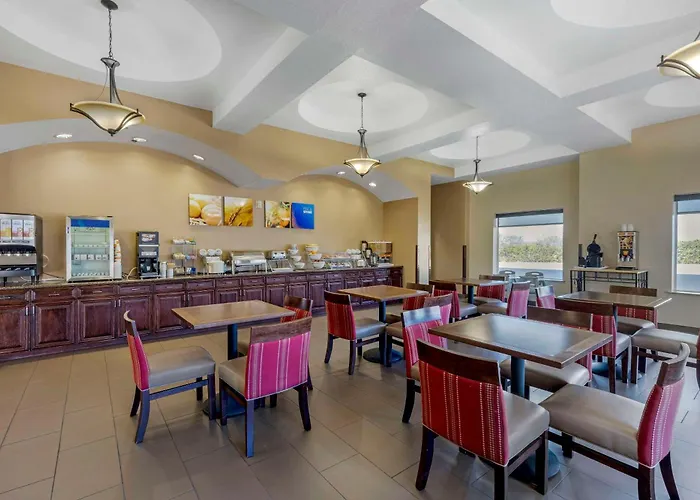 Comfort Suites Benbrook - Fort Worth Southwest