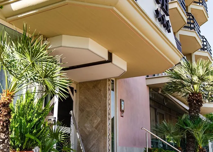 Hotel Joli