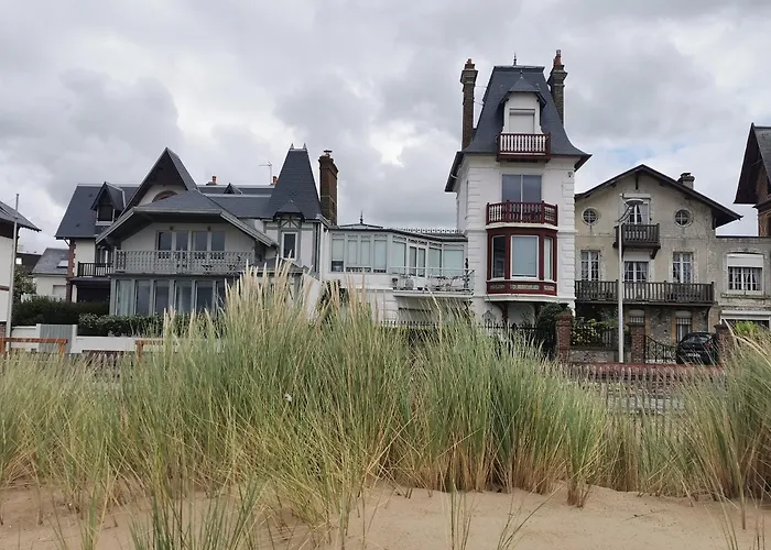 Grand studio face à la mer