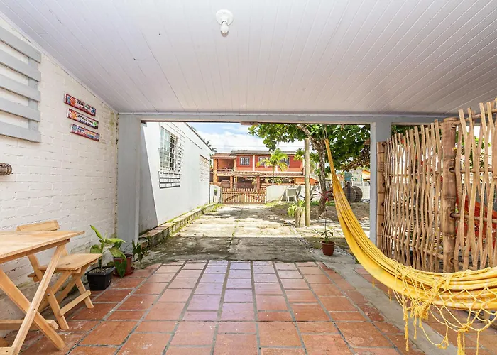 Memora Guesthouse Pontal do Paraná - Suíte a duas quadras da Praia e perto da Ilha do Mel