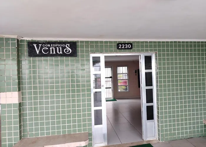 Apartamento pé na Areia com Garagem no Centro