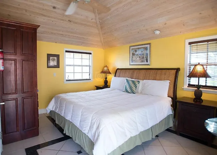 Bungalows On The Bay Usvi