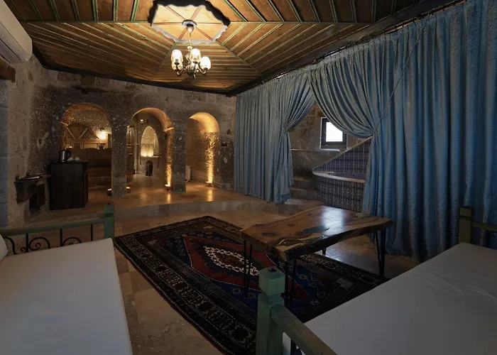 Grand Cave Suites