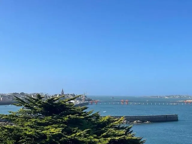 Le Vieux Port - Vue mer