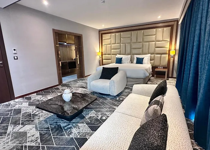 2H Hotel