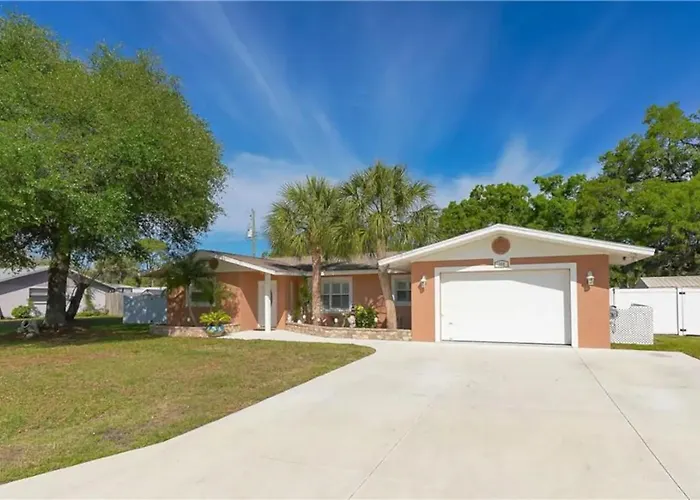 Venice Villa With Heated Pool, Lanai, Near Beach