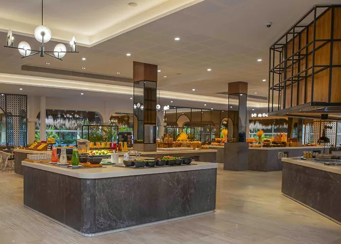 Grand Palladium Select White Sand Resort & Spa