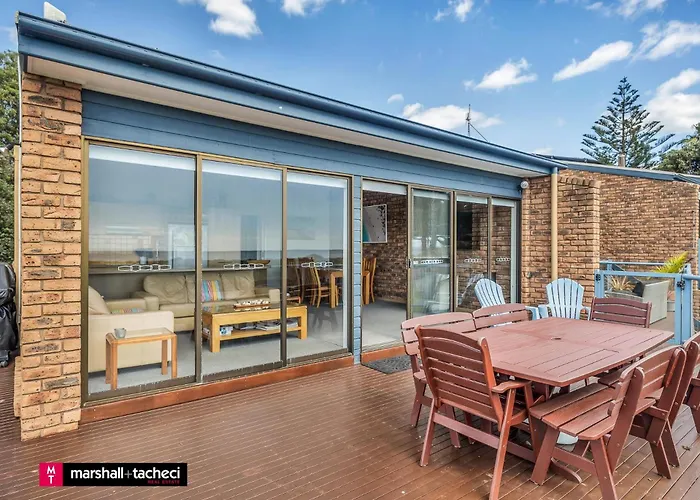 Breakwater 4 - Narira Street 1