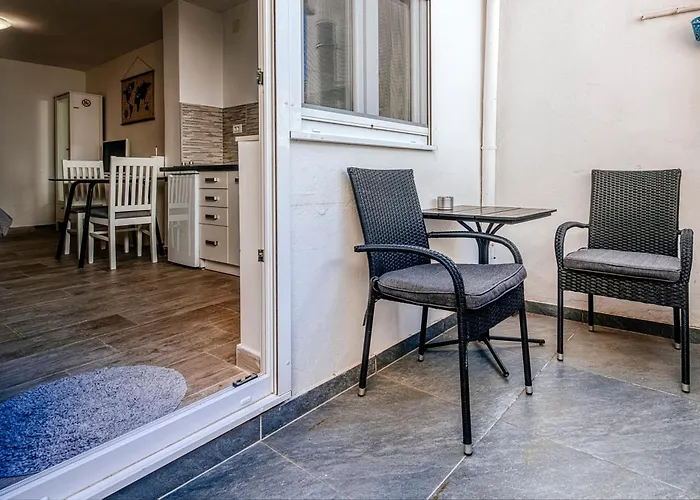 Apartmani Ema