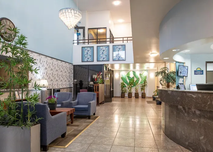 Days Inn & Suites By Wyndham Artesia