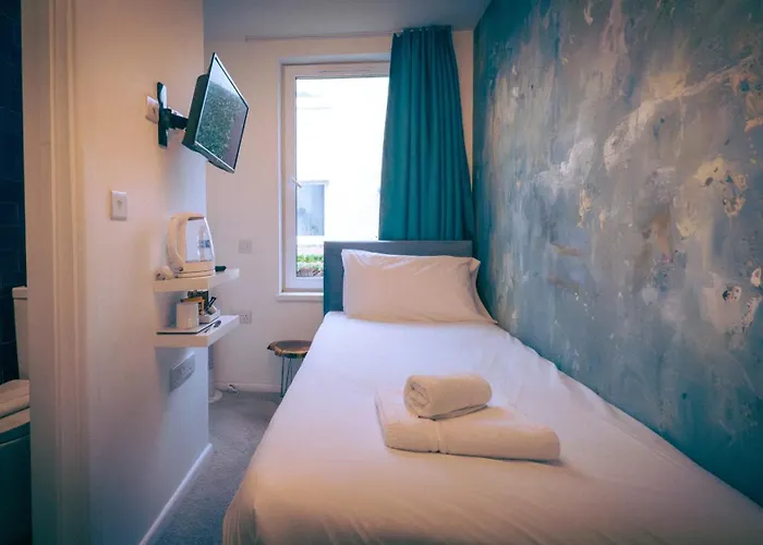 Oyo Newquay Beach Hotel