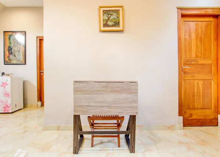 Capital O 94274 Homestay Balimoelih