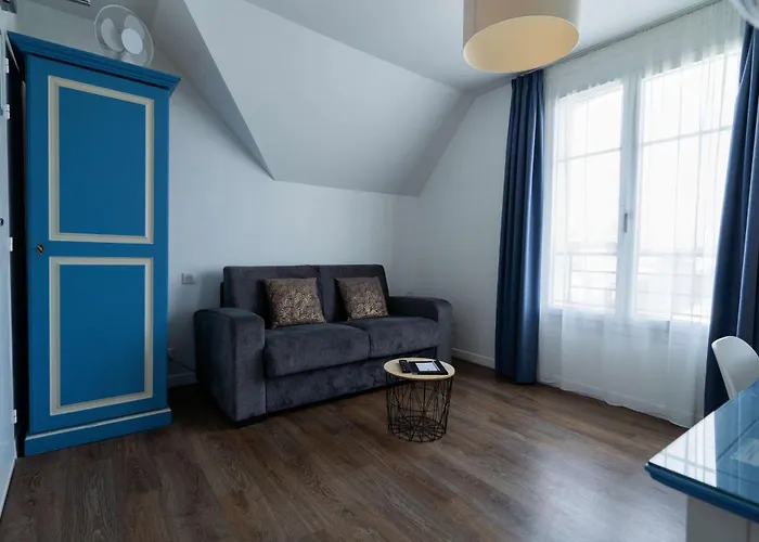 Best Western Hotel De La Plage Saint Marc sur Mer