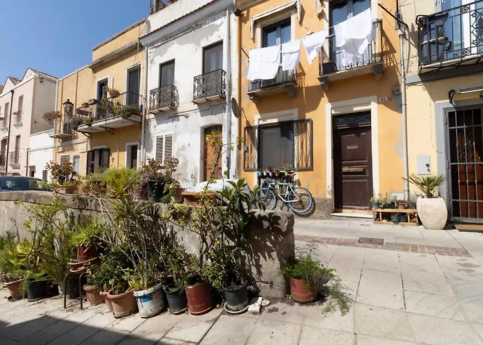 Laribiancos Cagliari Centro Storico