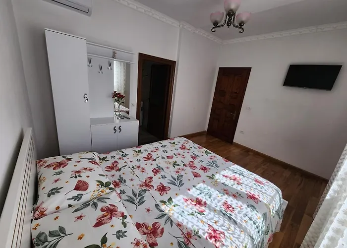 Mira'S Room