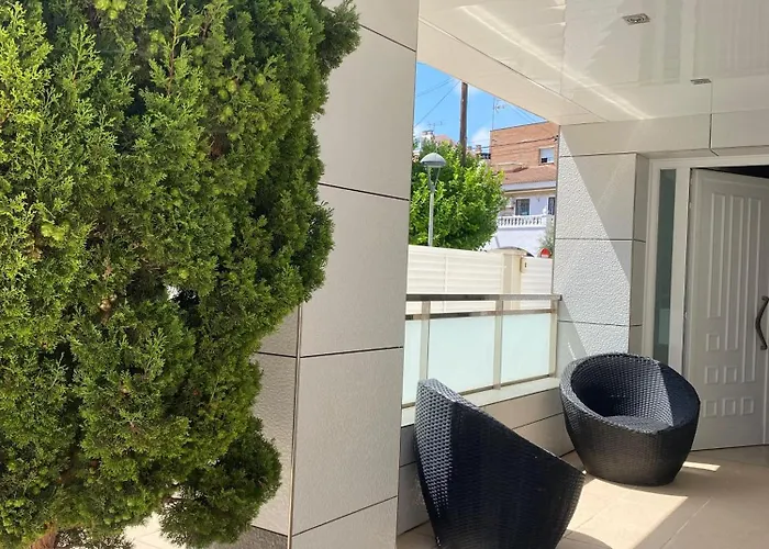 House 50Meters From The Beach