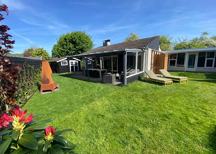 Bungalow Near Beach With Large Private Garden, Not For Companies
