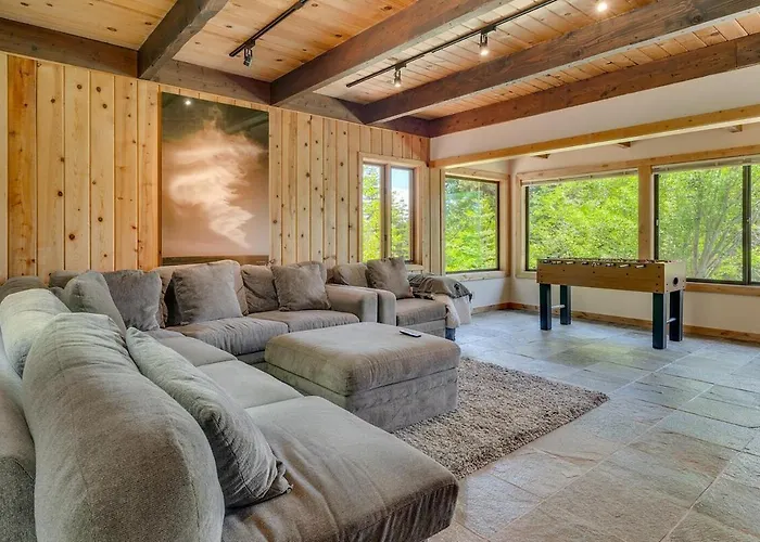 Hyphen 5-Bedrooms Rental, Private Beach, Filtered View