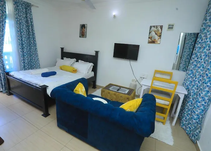 Shazz Cozy Homes
