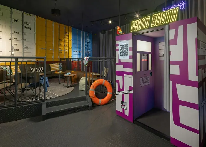 Moxy Southampton