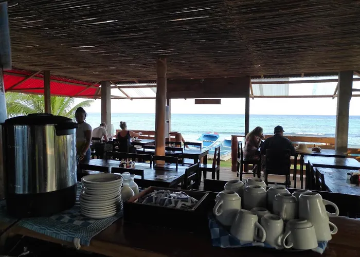 Paraiso Beach Hotel