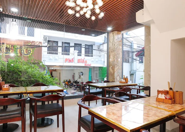 Azura Gold Hotel & Apartment
