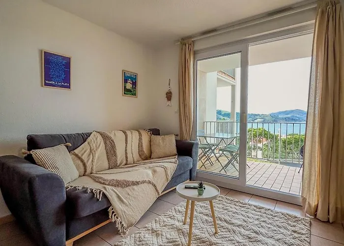 Studio cosy avec terrasse et vue mer imprenable