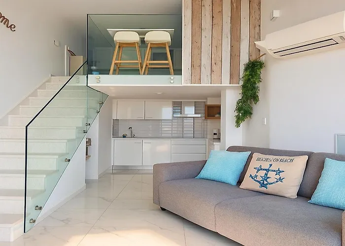 Luxury Catalan Bay Beach House - Sea + Rock Views