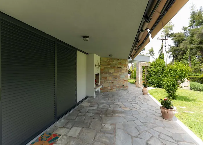 Sani Green Villa