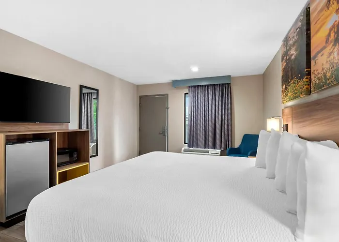 Days Inn By Wyndham Bainbridge