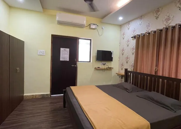 Dhruv Guest House