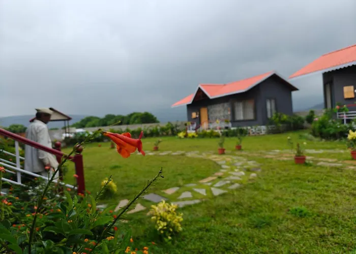Varuwoods - Luxury Boutique Resort, Trekking & Water Sports