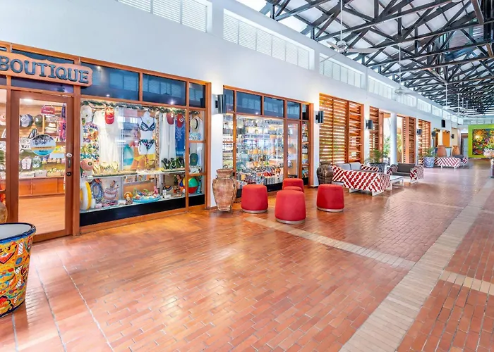 Grand Decameron Panama, A Trademark All Inclusive Resort