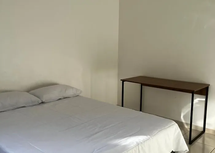 Apartamento completo a 2 min à pé da praia