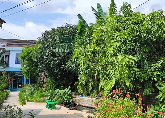 Dok Champa Resort