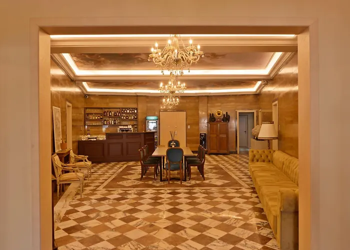2115 Boutique Hostel
