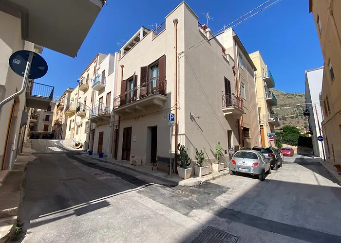 Via Siracusa 5