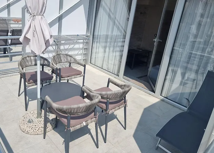 Apartments Daki