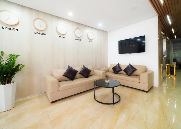 Dolphin Hotel Nha Trang