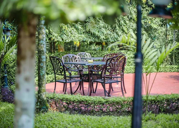Grand Sultan Tea Resort & Golf