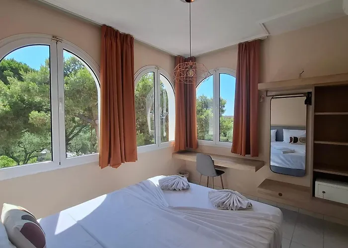 Sunflower Apartments & Studios