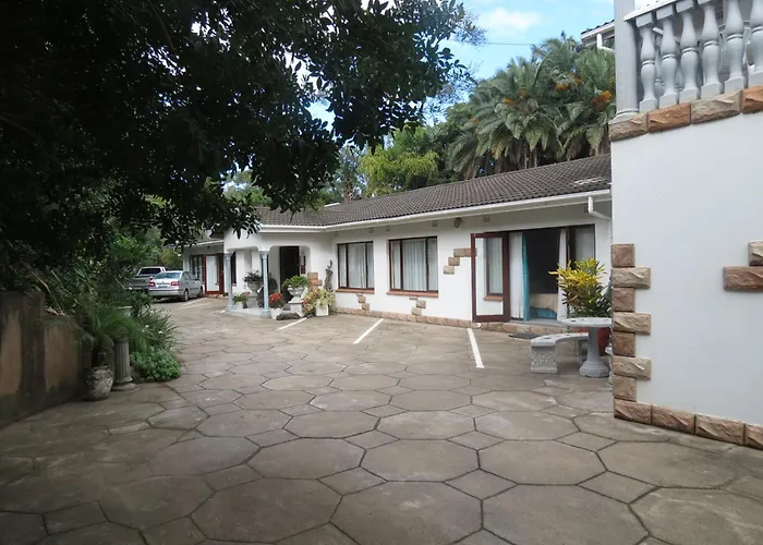 Dieu Donnee River Lodge