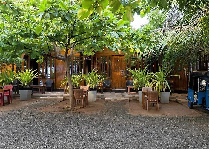 Elvis Beach Resort