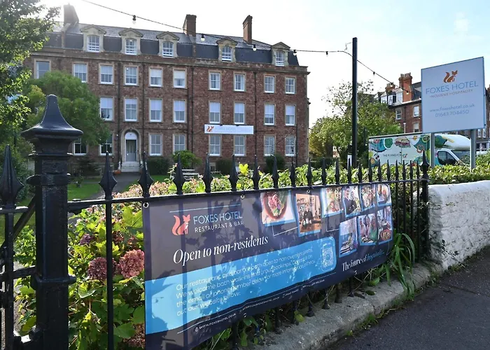 Foxes Hotel & Academy