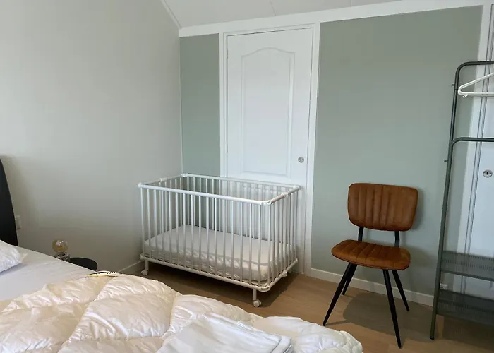 Viruly32Holiday Voor 2 Personen En 1 Baby