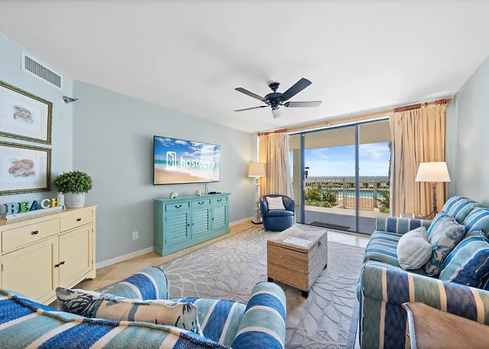 Windward Pointe Condominiums