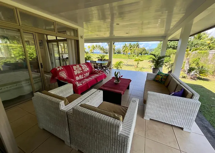 Fare Faaroa Lodge