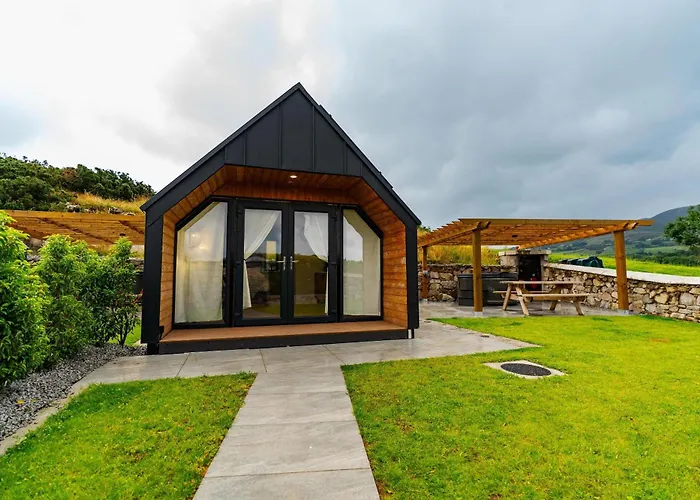 The Village At The Rocks - Luxury Glamping Resort